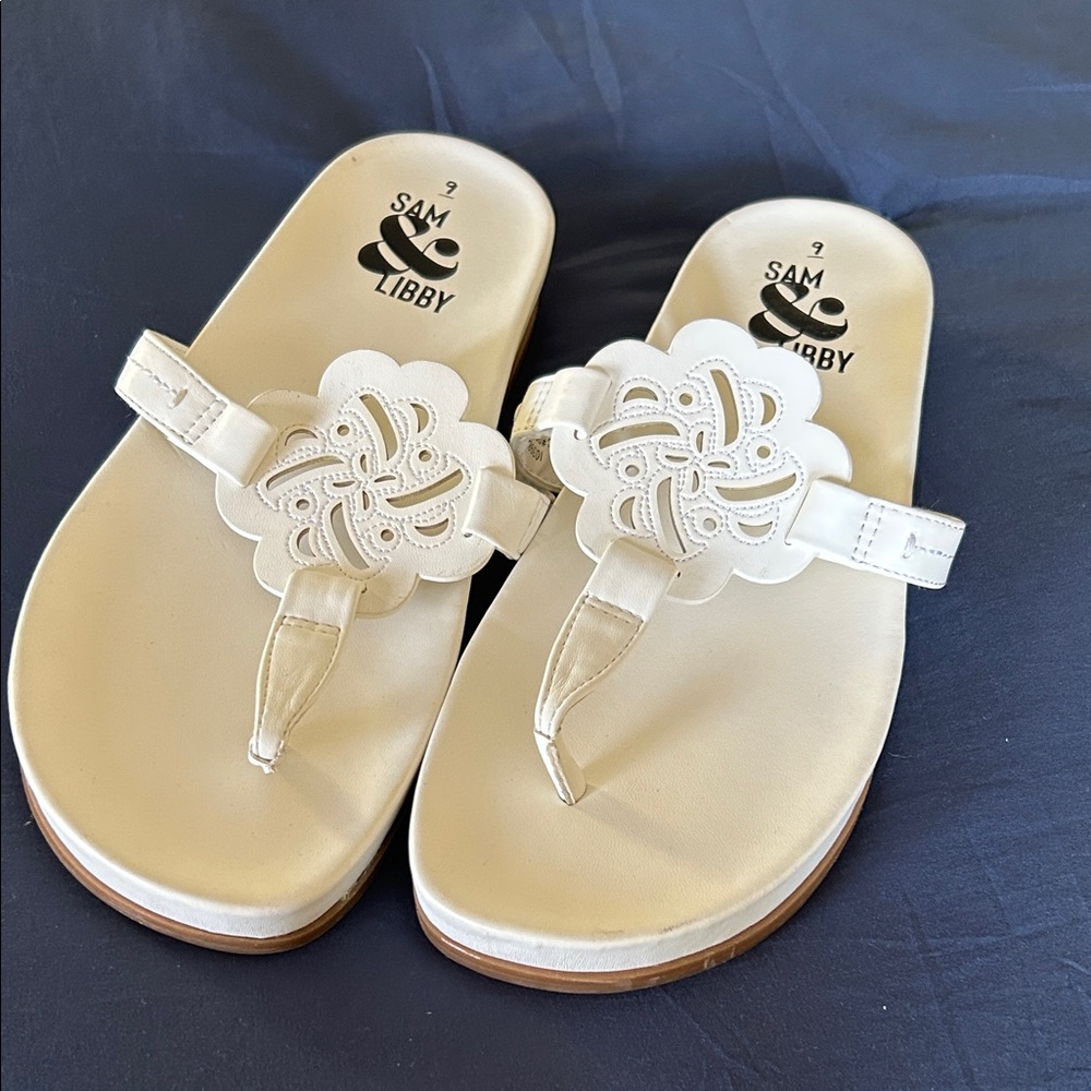 Sam & Libby Cream Floral Thong Sandals for Women